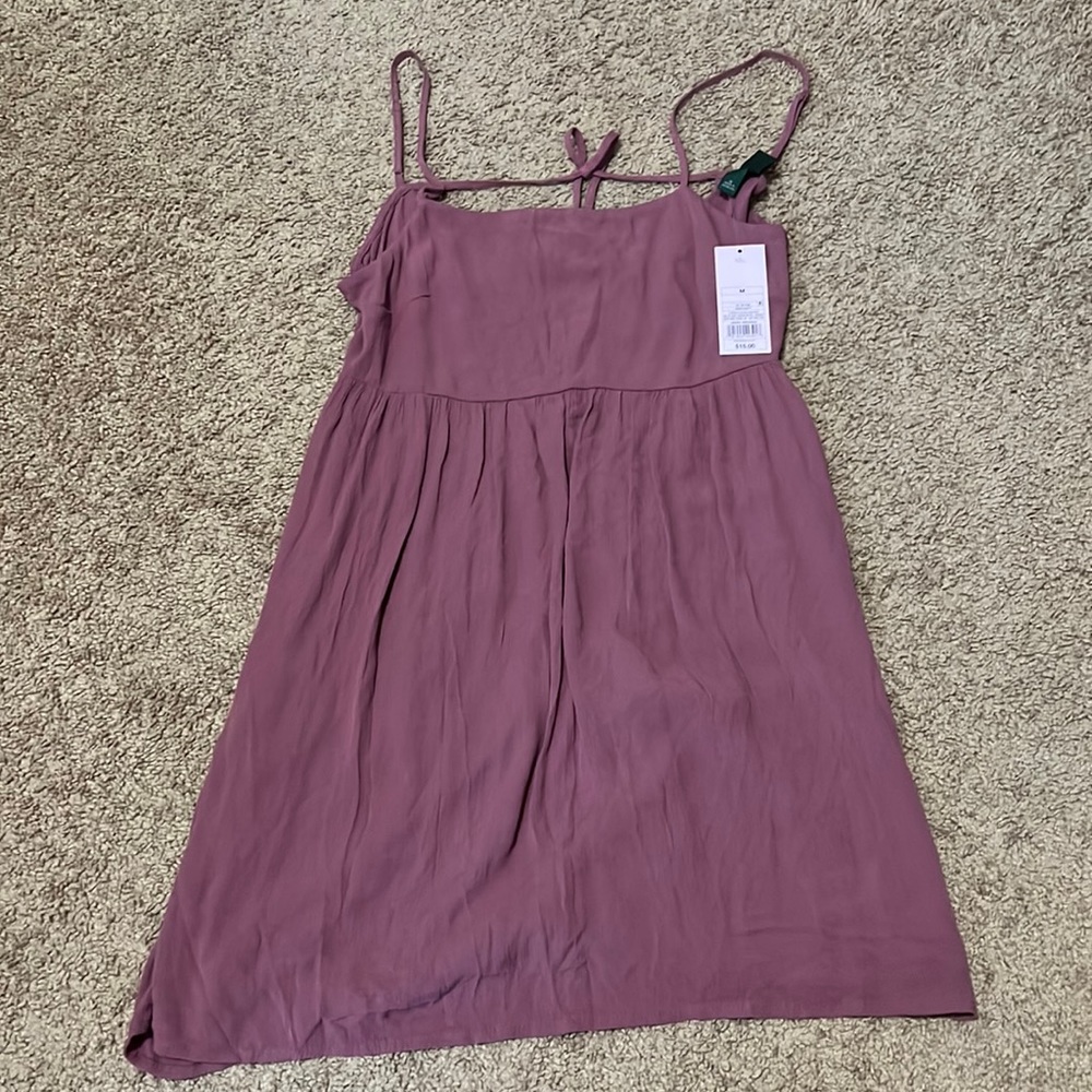 Beach dress. Pink color. Size M.